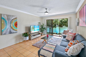 Waterfront - walk to the beach, Mooloolaba